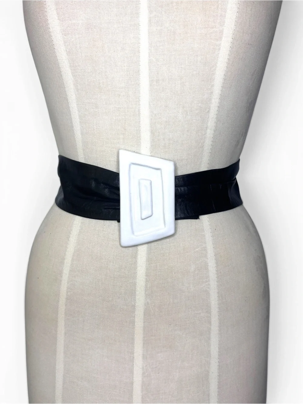 Vintage‎ Carol Halmy Black Leather Adjustable Belt with White Geometric Buckle
